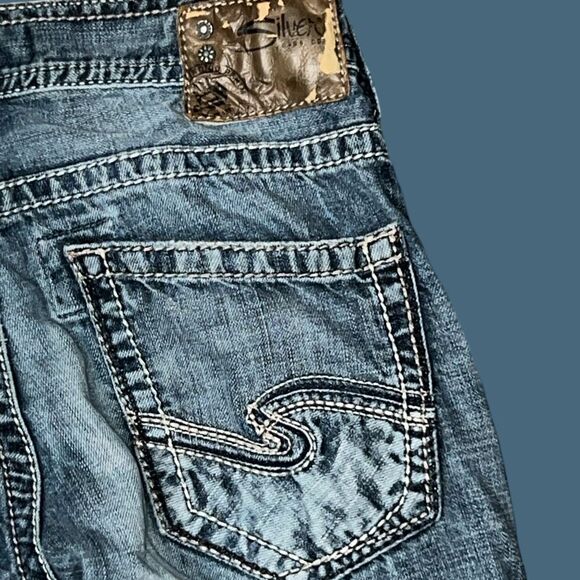 BKE ZAC Straight Leg LightWash Distrssed Jeans Size 30x29 - Picture 8 of 8